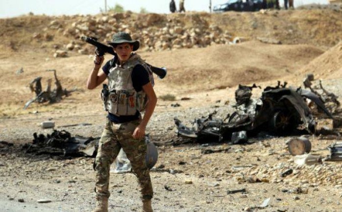 لقي 12 شخصا بينم أفراد من الشرطة اليوم السبت مصرعهم في هجوم شنه مسلحون شمال مدينة تكريت العراقية.