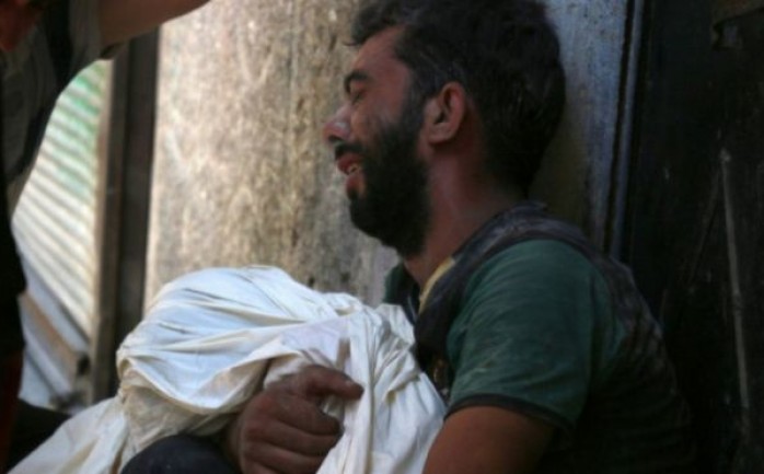 أسفرت غارات جوية على مدينة حلب السورية عن مقتل 28 شخصا، بحسب المرصد السوري لحقوق الإنسان.

وقال المرصد إن القوات الحكومية أحكمت حصا