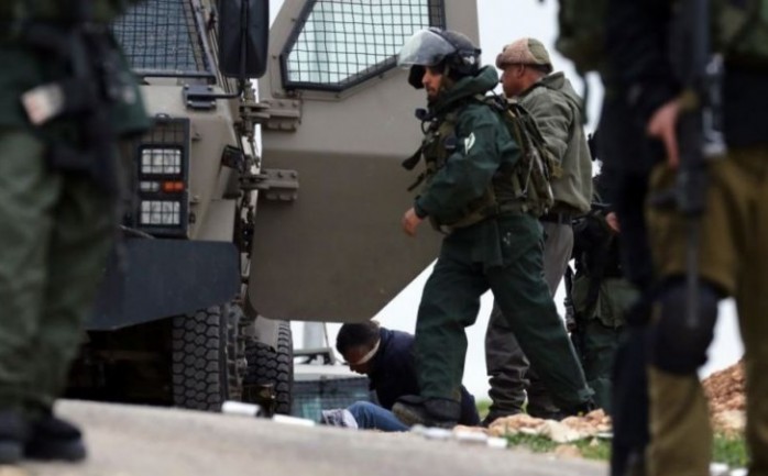 اعتقلت قوات الاحتلال الليلة الماضية 9 مواطنين فلسطينيين في انحاء متفرقة من الضفة الغربية.

و بحسب الاذاعة الإسرائيلي، فقد اعتقل