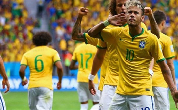 قاد نيمار منتخب بلاده البرازيل للفوز على كولومبيا بنتيجة 2-1 محققاً الانتصار الثاني على التوالي بتصفيات أمريكا الجنوبية المؤهلة لكأس العالم لكرة القدم المقبلة في روسيا.

سجل هدفا البرازيل جوا