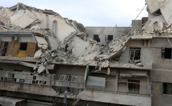 قتل 25 شخصا في سلسلة غارات جوية على مدينة حلب السورية، بحسب المرصد السوري لحقوق الإنسان المعارض.