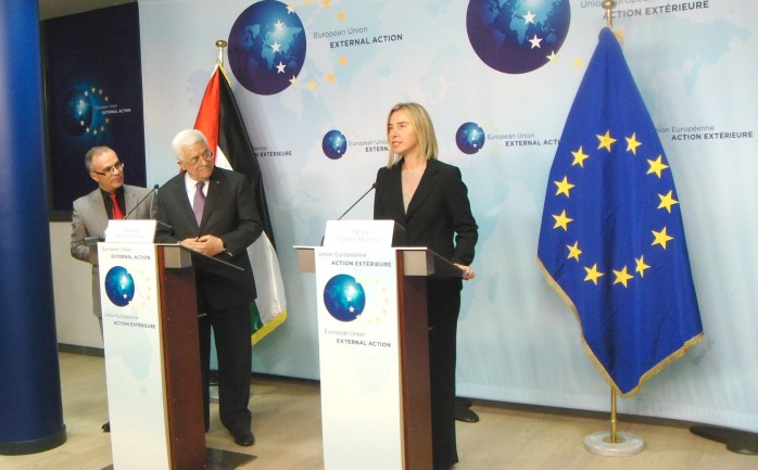 التقى الرئيس محمود عباس مساء الأربعاء، في نيويورك، مفوضة الشؤون الخارجية في الاتحاد الأوروبي &quot;فيديريكا موغيريني&quot;.

وبحسب وكالة وفا &quot;الرسمية&quot;