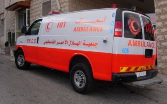 أصيب شاب من مخيم جنين، فجر الأربعاء، برصاص مجهولين بالقرب من مستشفى الشهيد خليل سليمان الحكومي في مدينة جنين .

