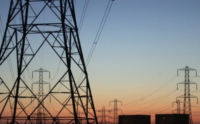 قال مدير العلاقات العامة في شركة الكهرباء بغزة طارق لبد إن خطوط الكهرباء المصرية عادت إلى العمل، بعد انتهاء أعمال الصيانة لها .

