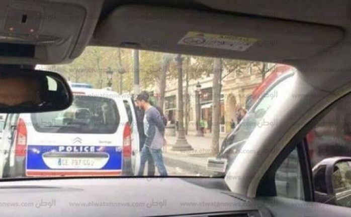 نشرت صحيفة "الوطن" المصرية صورة قالت إنها للحظة إلقاء القبض على الفنان المغربي سعد لمجرد في العاصمة الفرنسية باريس.

ونشرت الصحيفة صورة للشرطة وهي تلقي القبض على لمجرد في قضية اغتصاب كان قد