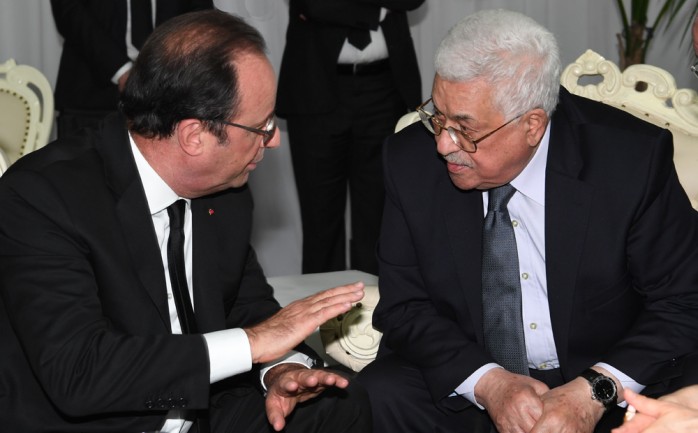 &nbsp;التقى رئيس دولة فلسطين محمود عباس، اليوم الجمعة، الرئيس الفرنسي فرانسوا هولاند، في القدس.

وتم خلال اللقاء، بحث آخر المستجدات على الساحة السياسية الإقليمية والدولية، حيث ثمن الرئيس، الد