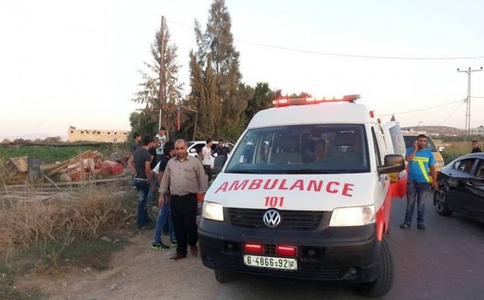 أصيب اليوم الخميس، تسعة مواطنين بجروح مختلفة بينهم 3 إصابات خطيرة إثر حادث سير وقع بالقرب من معسكر &quot;دوتان&quot; العسكري القريب من بلدة يعبد جنوب غرب جنين.

