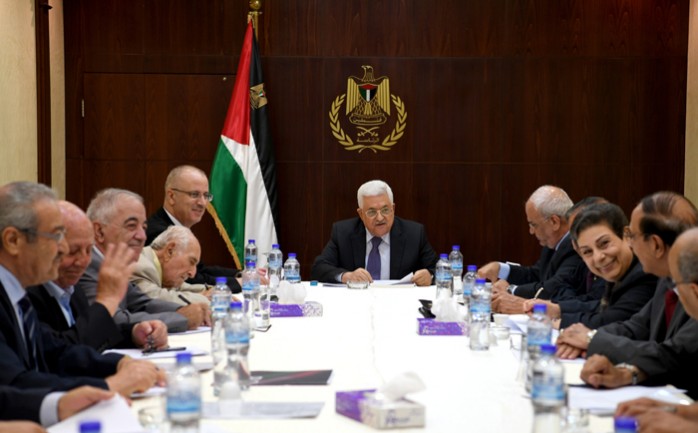 أكدت اللجنة التنفيذية لمنظمة التحرير الفلسطينية دعمها للجهود التي تبذلها الحكومة ولجنة الانتخابات المركزية لإجراء انتخابات الهيئات المحلية باعتبارها مطلبا جماهيريا وحقا من حقوق 
