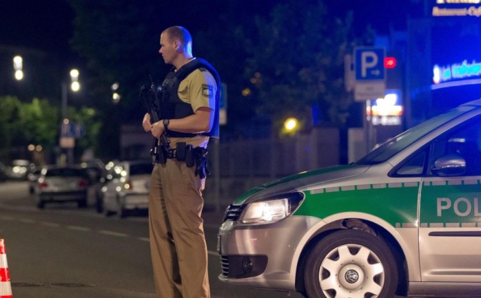 أكدت السلطات الأمنية السعودية رغبتها في التعاون مع محققين ألمان لتعقب &quot;متشددين&quot; يقفون وراء الهجمات الإرهابية الأخيرة في مدينتي آنسباخ وفورتسبورغ في إقليم بافاريا الألماني.

وقال الم