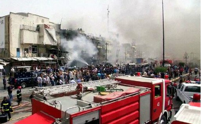 قتل 30 شخصًا وجُرح 88 آخرون جراء تفجيران وقعا بالعاصمة العراقية بغداد صباح الخميس، بحسب مصادر طبية وأمنية عراقية.

وقع الهجوم الأول في حي تجاري بمنطقة بغداد الجديدة الواقعة شرقي العا