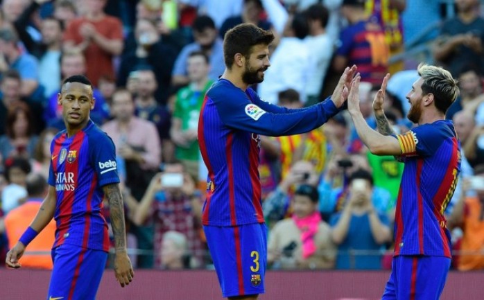اكتسح فريق برشلونة الإسباني ضيفه ديبورتيفو لاكورونيا بنتيجة 4-0، في الجولة الثامنة من الدوري الإسباني.

سجل رباعية &quot;البرشا&quot; رافينيا ألكانترا &quot;هدفين&quot; 21، 36، ولويس سواريز 4