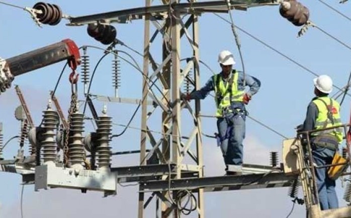 أعلنت شركة توزيع الكهرباء في محافظات قطاع غزة عن حدوث عجز كبير في جدول الكهرباء بسبب تعطل عدد من الخطوط وتوقف أحد مولدات المحطة.

وقال مسئول الإعلام في الشركة طارق لبد للوطنية إن العجز الكبير