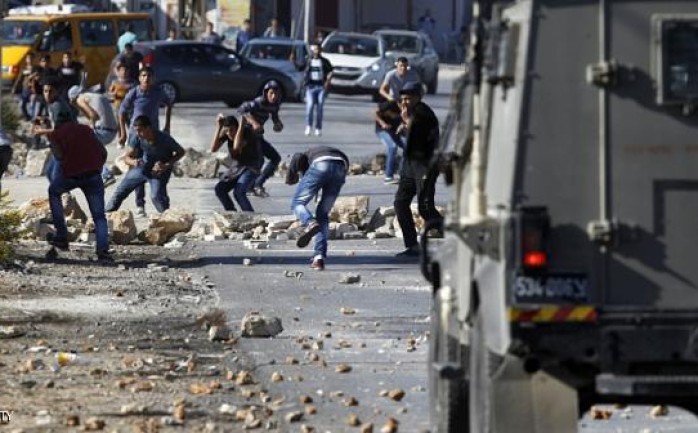 أصيب اليوم الجمعة، أربعة مواطنين برصاص قوات الاحتلال الإسرائيلي خلال مواجهات اندلعت في مخيم عايدة شمال مدينة&nbsp;بيت لحم.

