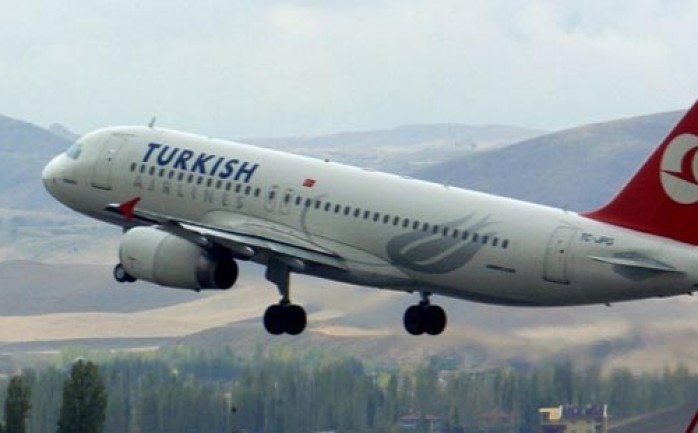 استأنفت الخطوط الجوية التركية اليوم السبت رحلاتها الجوية مع مصر، وذلك بعد توقف الرحلات فيما بينهم لما يقارب 11 شهراً نتيجة إسقاط طائرة ركاب روسية في سيناء.


