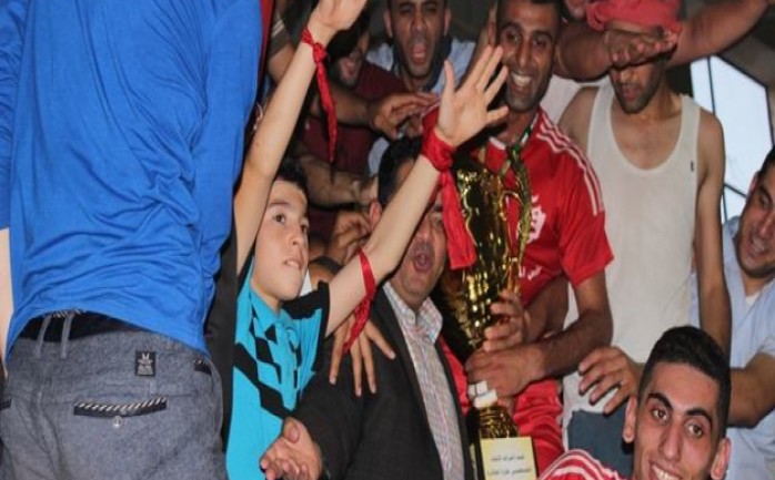 توّج خدمات جباليا بلقب كأس &quot;عبد الرحمن ناصر&quot; لكرة الطائرة في غزة, عقب تغلبه على الصداقة 3-2, في المباراة النهائية التي جرت على صالة سعد صايل.

وجاءت المباراة مثيرة بين الطرفين, حيث 