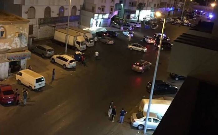 فشل انتحاري في تفجير نفسه بعد منتصف الليلة الماضية، داخل مواقف مستشفى سليمان فقيه بمدينة جدة بـ السعودية.

وأ