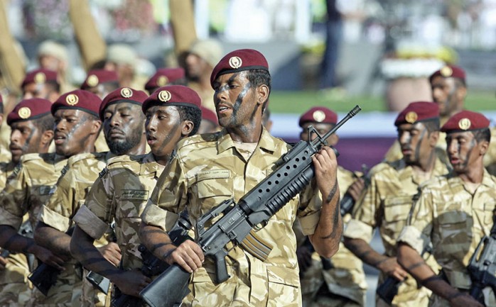 أعلنت قطر مقتل 3 من جنودها المنتشرين ضمن قوات التحالف العربي المشاركة في عملية إعادة الأمل بقيادة السعودية في اليمن، حسبما أوردت وكالة الأنباء القطرية.

وأضافت 