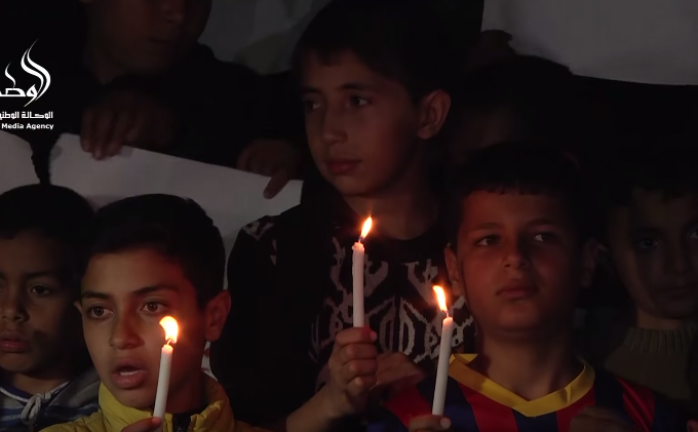 أطفال غزة: نريد كهرباء