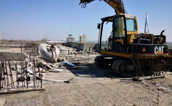 بدء إزالة برج الجوهرة بمدينة غزة