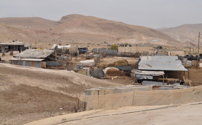 أخطر الاحتلال الاسرائيلي 50عائلة للرحيل عن مساكنها في مناطق متفرقة من الأغوار الشمالية ، بحجة إجراء مناورات عسكرية .
