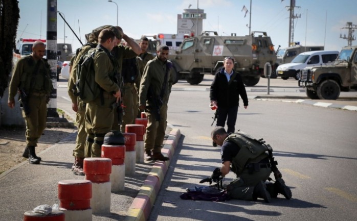 زعمت مصادر عبرية إن فلسطينيا حاول قبل ظهر السبت، طعن جندي من الجيش الإسرائيلي في حاجز الأنفاق جنوبي القدس المحتلة قبل أن يتم اعتقاله