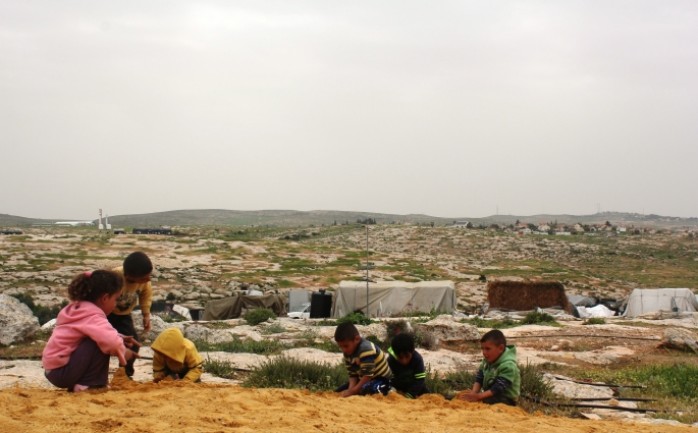 أصدرت مساء الإثنين، محكمة الاحتلال الإسرائيلية قرارا يقضي بترحيل سكان قرية سوسيا في مسافر يطا، جنوب الخليل جنوب الضفة الغربية.