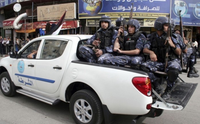 أدانت حركة الجهاد الإسلامي لملاحقة الأجهزة الأمنية في الضفة الغربية لكوادرها وعناصرها واعتقال العديد منهم .
