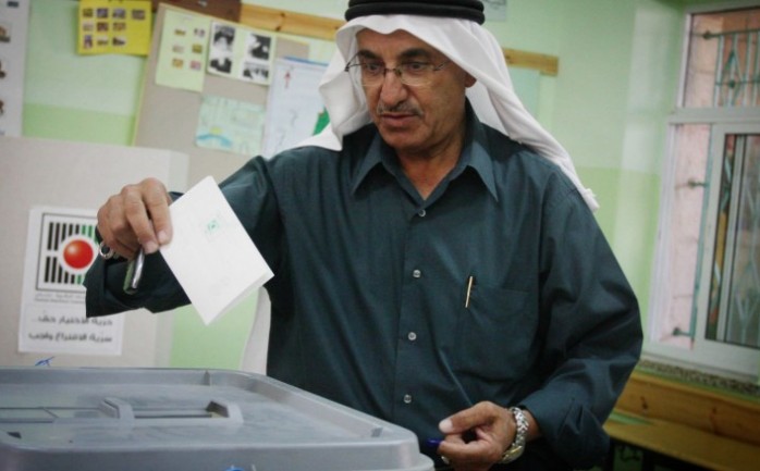 اتفقت أربعة فصائل تتبع لمنظمة التحرير الفلسطينية في قطاع غزة، على تشكيل قائمة موحدة لخوض الانتخابات المحلية المقبلة، التي من المقرر إجراؤها في الثامن من تشرين الأول 2016.