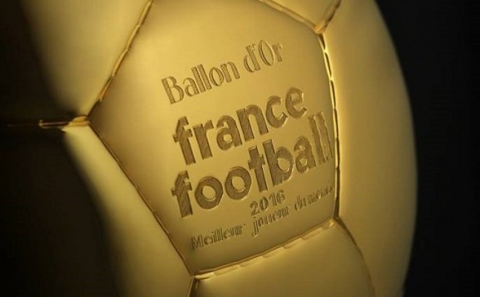 حددت مجلة فرانس فوتبول بشكل رسمي موعد الإعلان عن الفائز بجائزة الكرة الذهبية التي تمنح لأفضل لاعب في العالم عن العام الحالي 2016.

وقررت الصحيفة الإعلان عن الفائز بالجائزة في 12 ديسمبر الحا