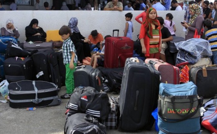 هيئة المعابر التابعة لوزارة الداخلية بغزة، تدعو المسافرين المرجعين لهذا اليوم بالتوجه غداً الخميس إلى الصالة الخارجية في معبر رفح البري مباشرة.