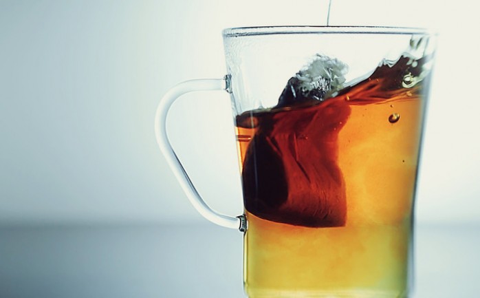 قالت مجموعة من العلماء الألمان بعد إجراء عدة تجارب علمية، إن أكياس الشاي الأسود تحتوي على مواد مضرة بصحة البشر.

