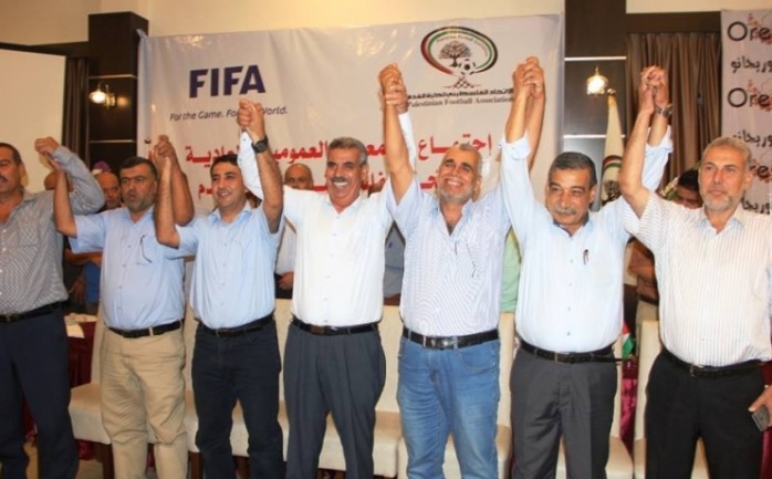 أعلن الاتحاد الفلسطيني لكرة القدم في المحافظات الجنوبية, تشكيل 4 لجان مختلفة بعد الاتفاق على أسماء أعضائها.

ويأتي تشكيل اللجان الأربعة وهي (المسابقات، والحكام، وشؤون اللاعبين، والانضباط)، به