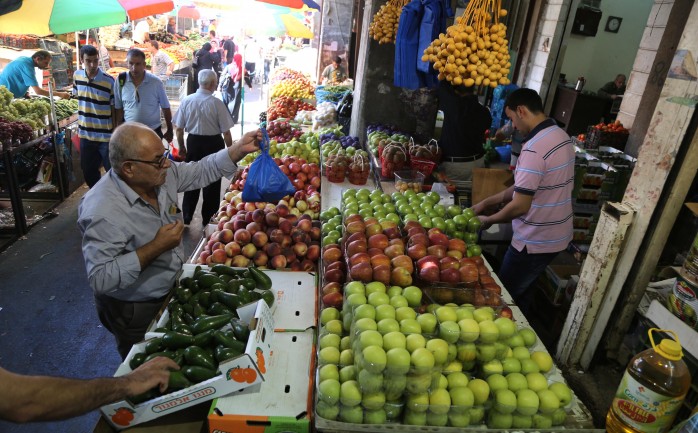 أحد الأسواق الفلسطينية