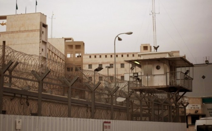 الأسرى يواصلون إضراب الكرامة في سجون الاحتلال