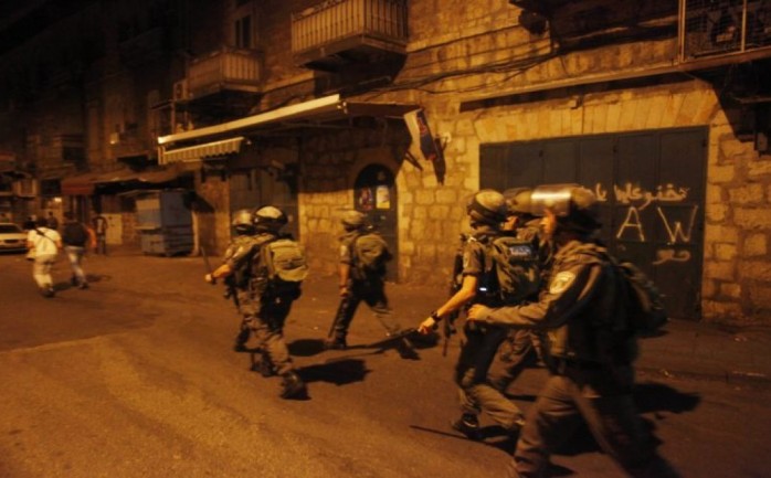 عناصر من قوات الاحتلال الإسرائيلي خلال حملة اعتقالات