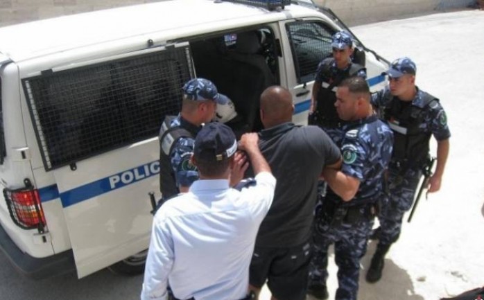 الشرطة في مدينة الخليل