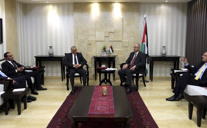 رئيس الوزراء رامي الحمد الله، يعقد اجتماعا مع رؤساء مؤسسات قطاع العدالة