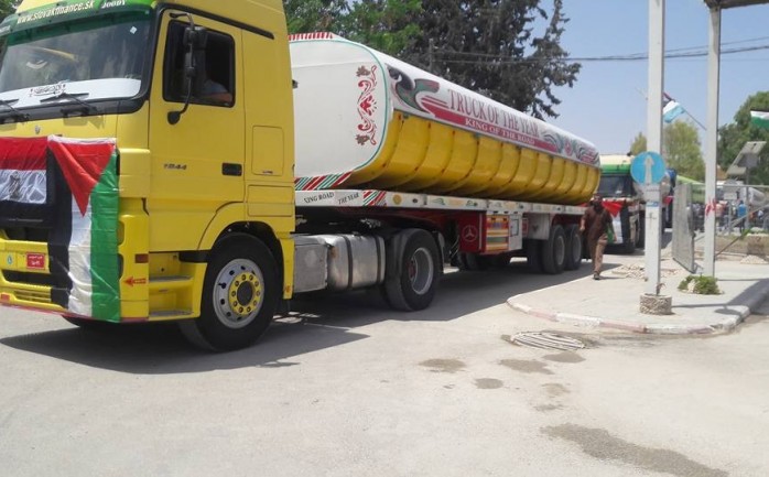 شاحنات الوقود المصري تدخل غزة