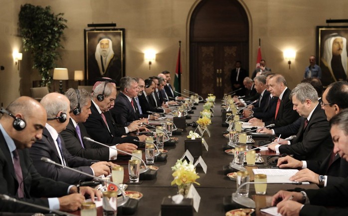 الملك والرئيس التركي يجريان مباحثات في عمان
