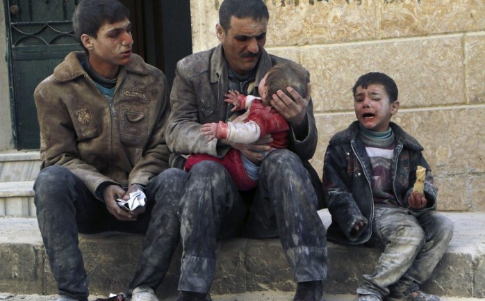 عائلة فلسطينية لاجئة في سوريا تعرضت للقصف النظام