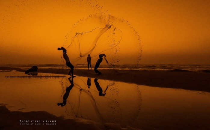 الغروب من شاطئ بحر غزة .. تصوير: فادي ثابت