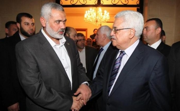 لقاء سابق بين الرئيس عباس واسماعيل هنية
