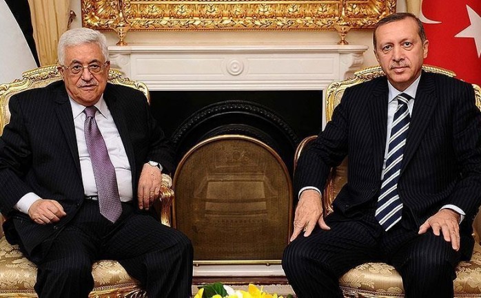 لقاء سابق بين الرئيس عباس ونظيره التركي