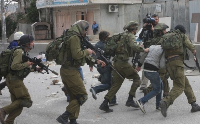 قوات الاحتلال خلال حملة الاعتقالات في الخليل