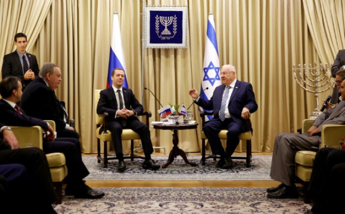 استقبل الرئيس الإسرائيلي رؤوفين ريفلين في مقره بمدينة القدس المحتلة ظهر الخميس، رئيس الوزراء الروسي &quot;ديمتري ميدفيدف&quot;.

ووفقا لموقع &quot;صوت إسرائيل&q