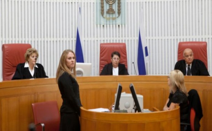 قالت الإذاعة الإسرائيلية اليوم الخميس، إن الشرطة الإسرائيلية أوصت بتقديم ثلاثة رؤساء سلطات محلية" إسرائيلية" إلى المحاكمة في ثلاث قضايا مختلفة.