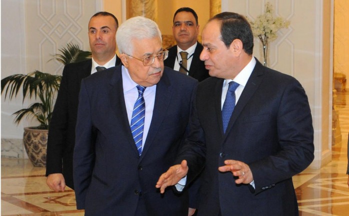 الرئيس محمود عباس والرئيس المصري عبدالفتاح السيسي