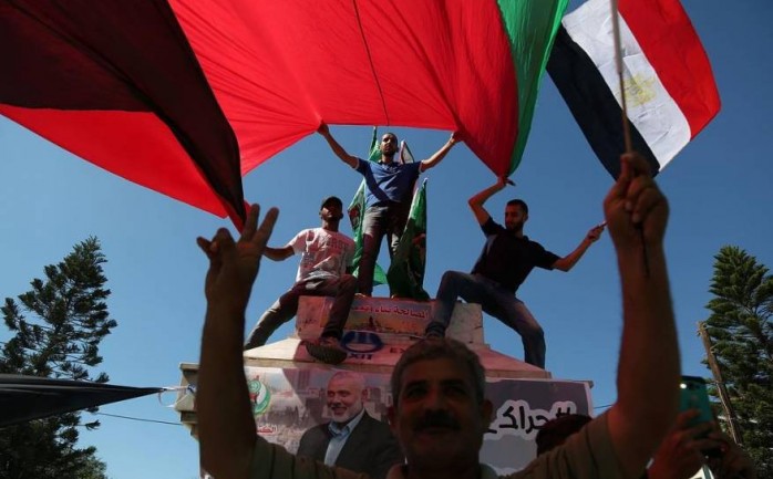 مواطنون في غزة يحتفلون في اتفاق المصالحة