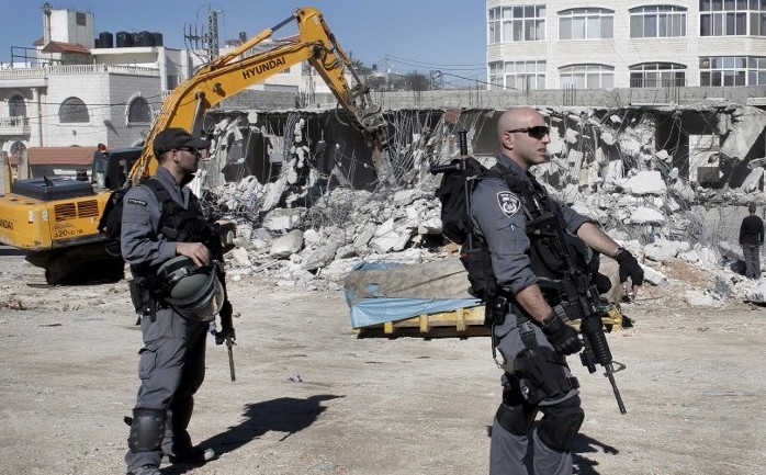 قالت منظمة "أوتشا" للشؤون الإنسانية التابعة للأمم المتحدة، إنه خلال عام 2016 حتى 28 من الشهر الجاري، هدمت السلطات الإسرائيلية أو صادرت 1,089 مبنى فلسطينيا في أنحاء الضفة الغربية، بما فيها الق