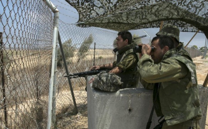 ذكرت الإذاعة الإسرائيلية، أنه قوة من جيش الاحتلال تعرضت لإطلاق نار مساء اليوم من جهة شمال قطاع غزة، بحسب زعمها.

وادعت الإذاعة أن المقاومة الفلسطينية أطلقت النا